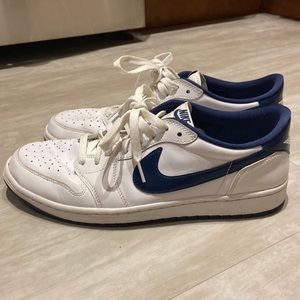 Nike Air Jordan Retro 1 Low - size 10.5 - white/Navy. Gently used